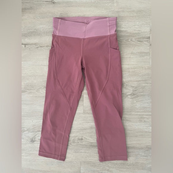 Lululemon Crop Leggings w/ Pockets - Picture 1 of 3